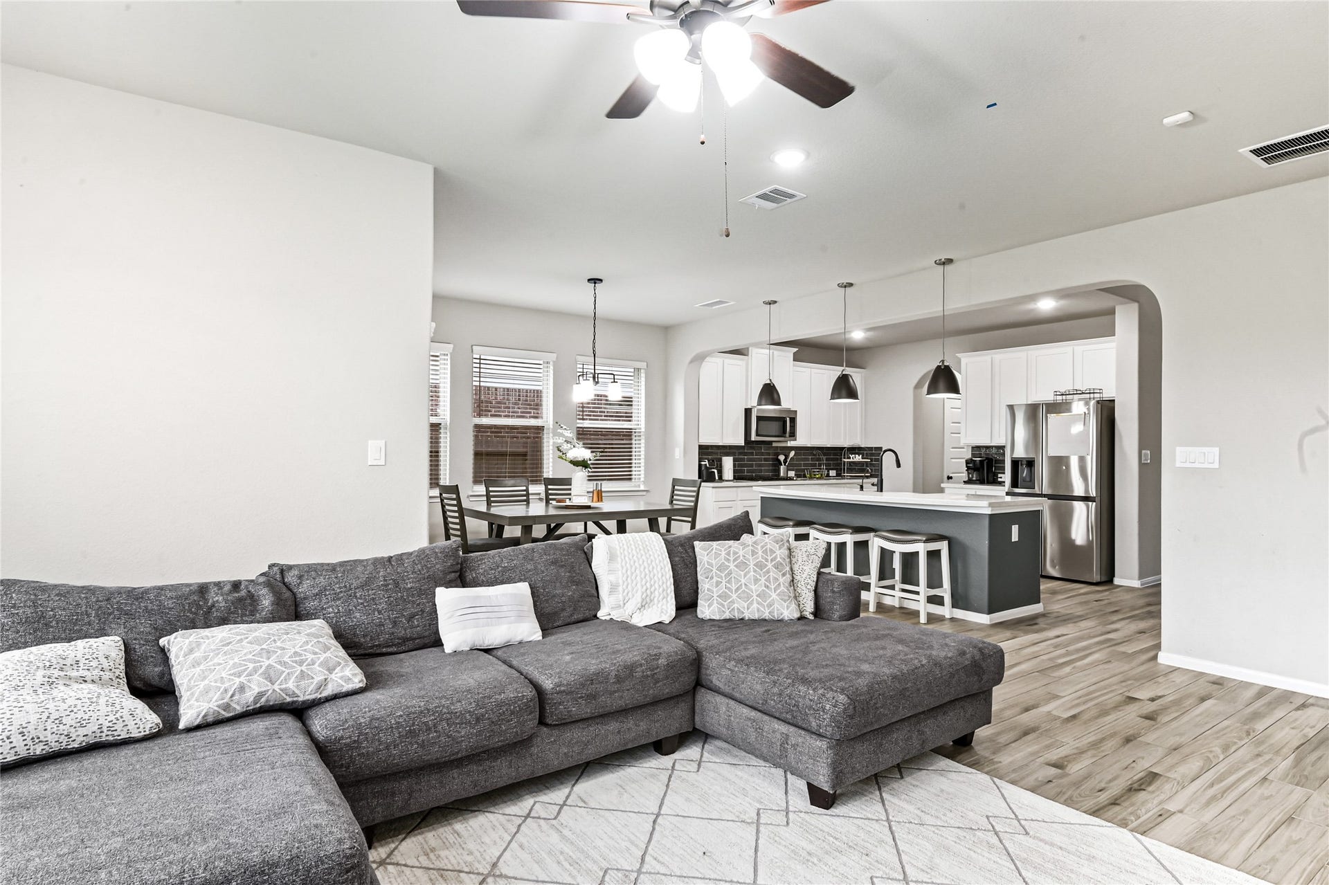 7726 Wrightwood Drive, Pasadena, TX 77505 7726 Wrightwood Drive, Pasadena, TX 77505