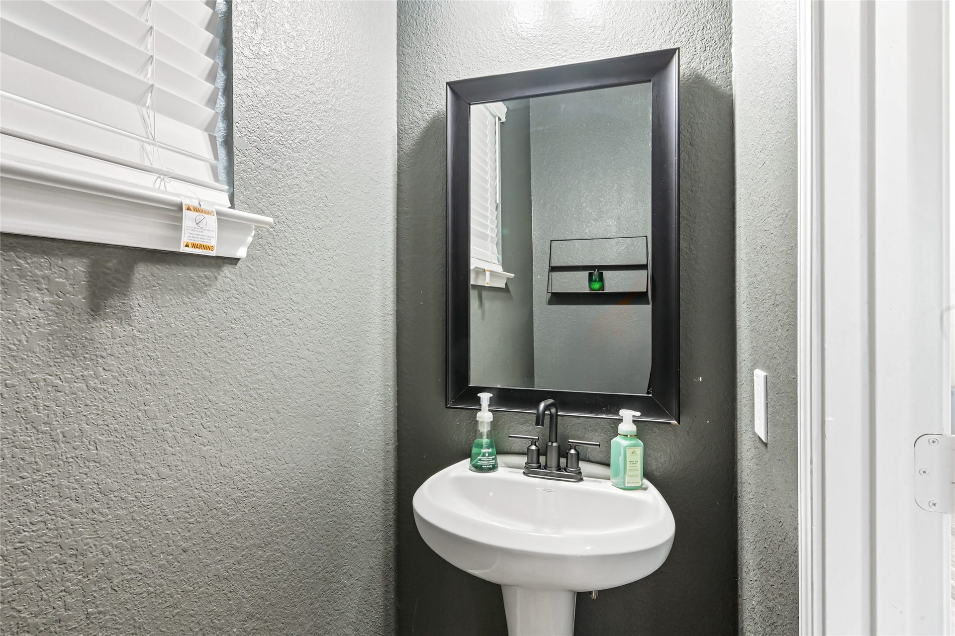 7726 Wrightwood Drive, Pasadena, TX 77505 7726 Wrightwood Drive, Pasadena, TX 77505
