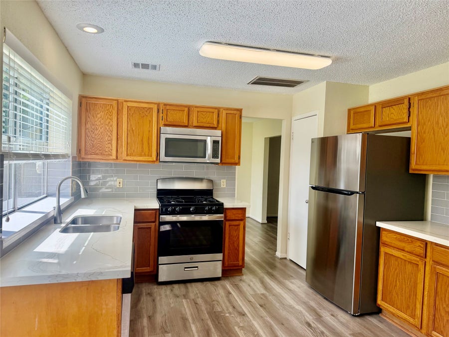 Property photo for 4819 Sunshine Drive, Sugar Land, TX