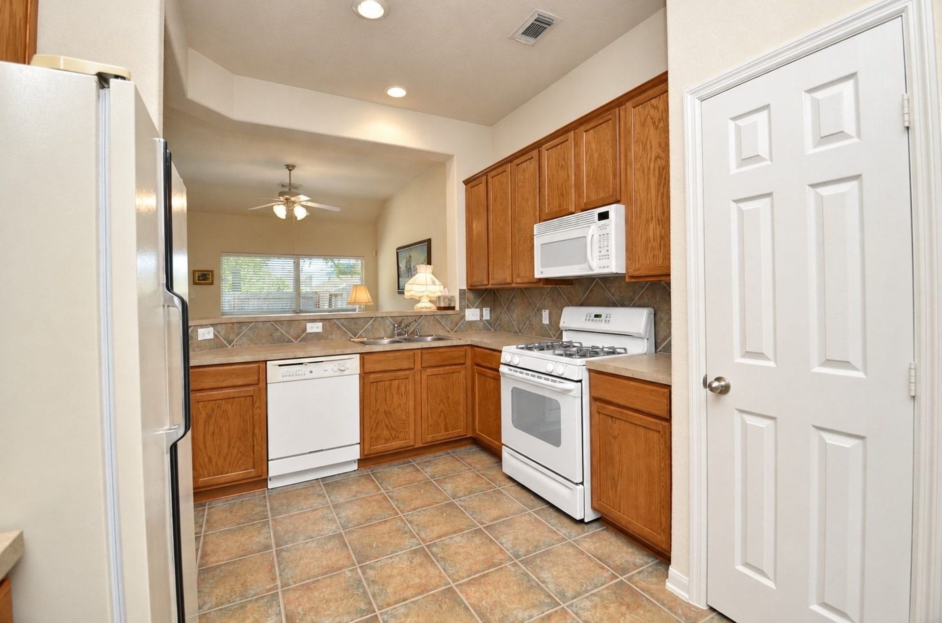 8959 Silent Willow Lane, Sugar Land, TX 77479 8959 Silent Willow Lane, Sugar Land, TX 77479