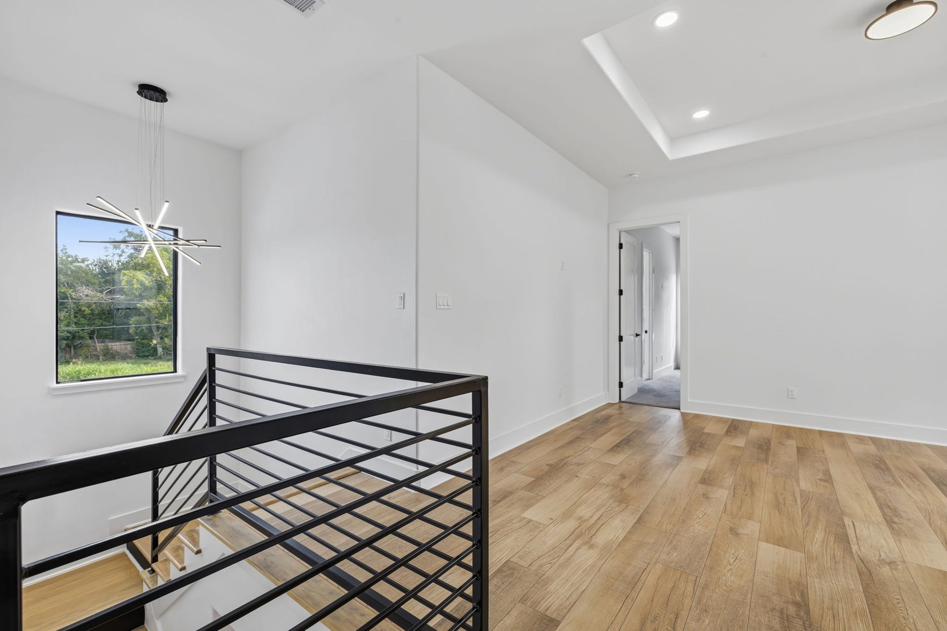 2420 Sumpter Street, Houston, TX 77026 2420 Sumpter Street, Houston, TX 77026