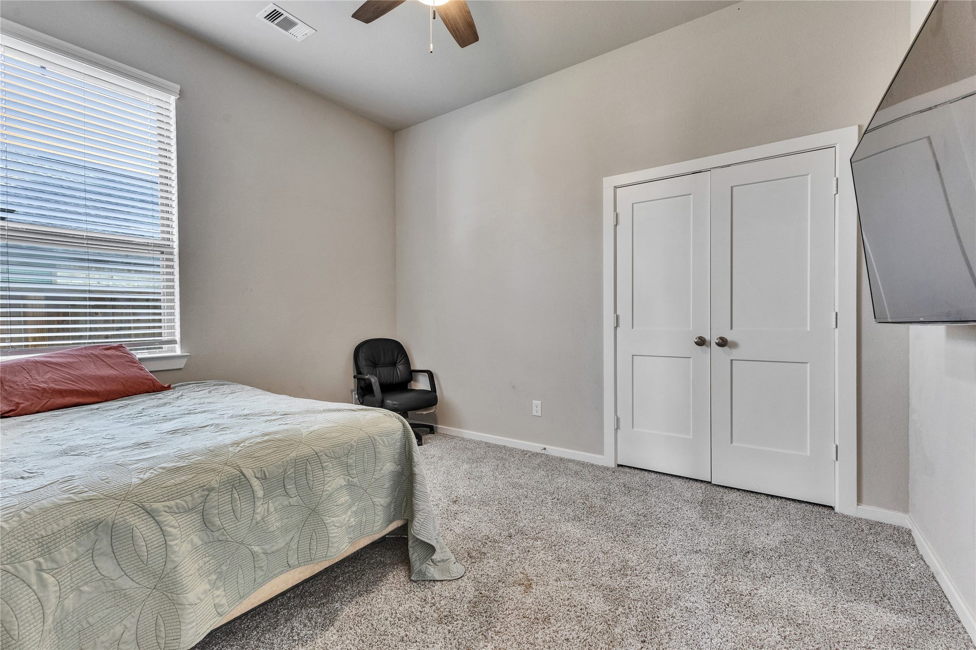 155 Silva Creek Trl, Willis, TX 77318