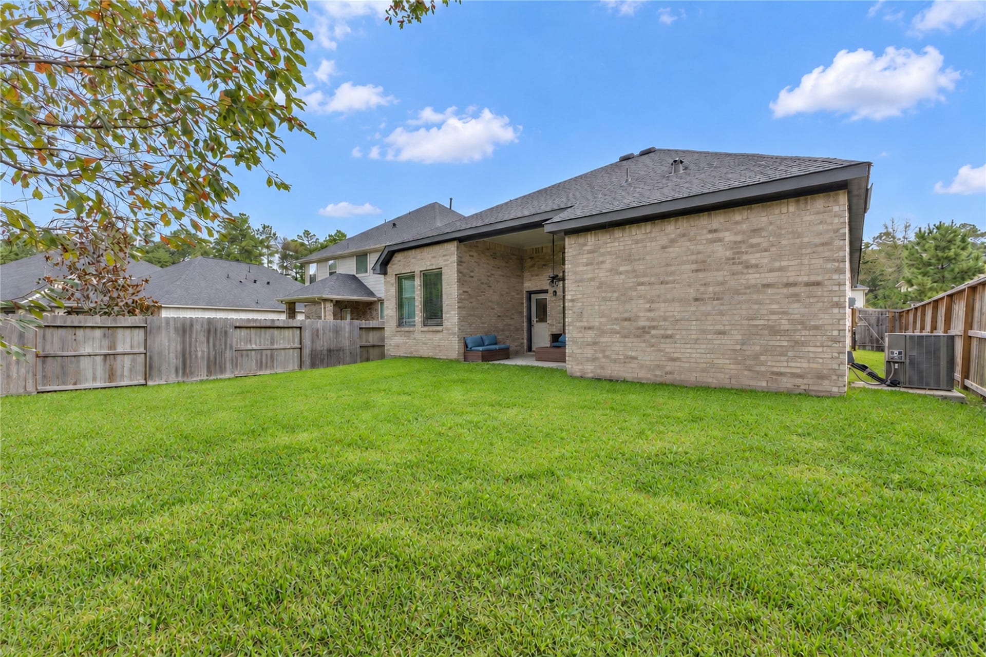 155 Silva Creek Trl, Willis, TX 77318