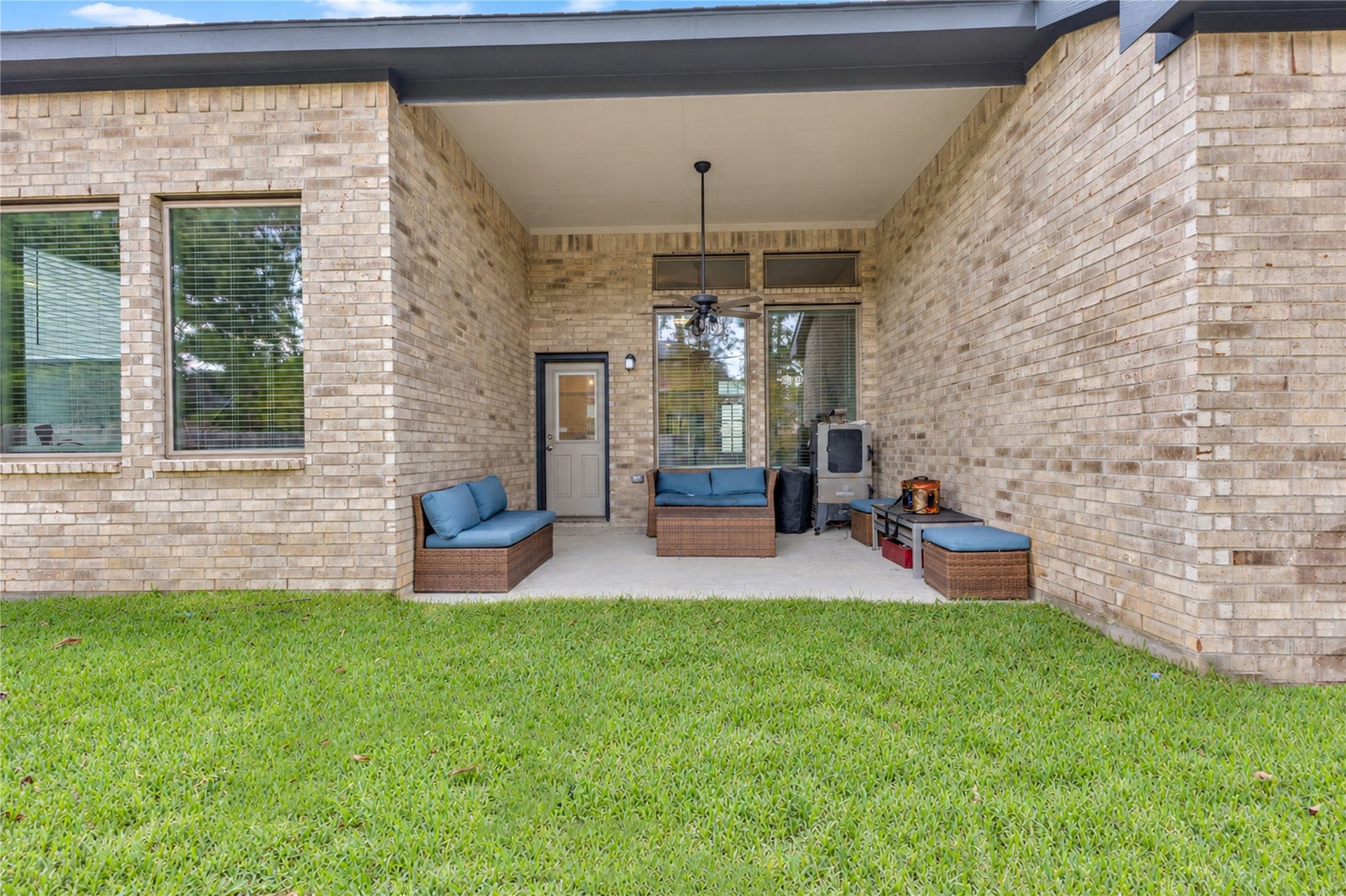 155 Silva Creek Trl, Willis, TX 77318