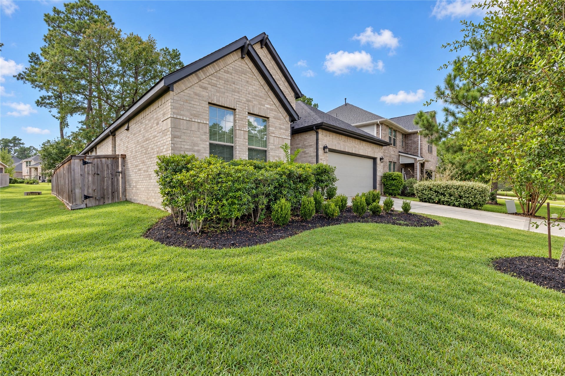 155 Silva Creek Trl, Willis, TX 77318