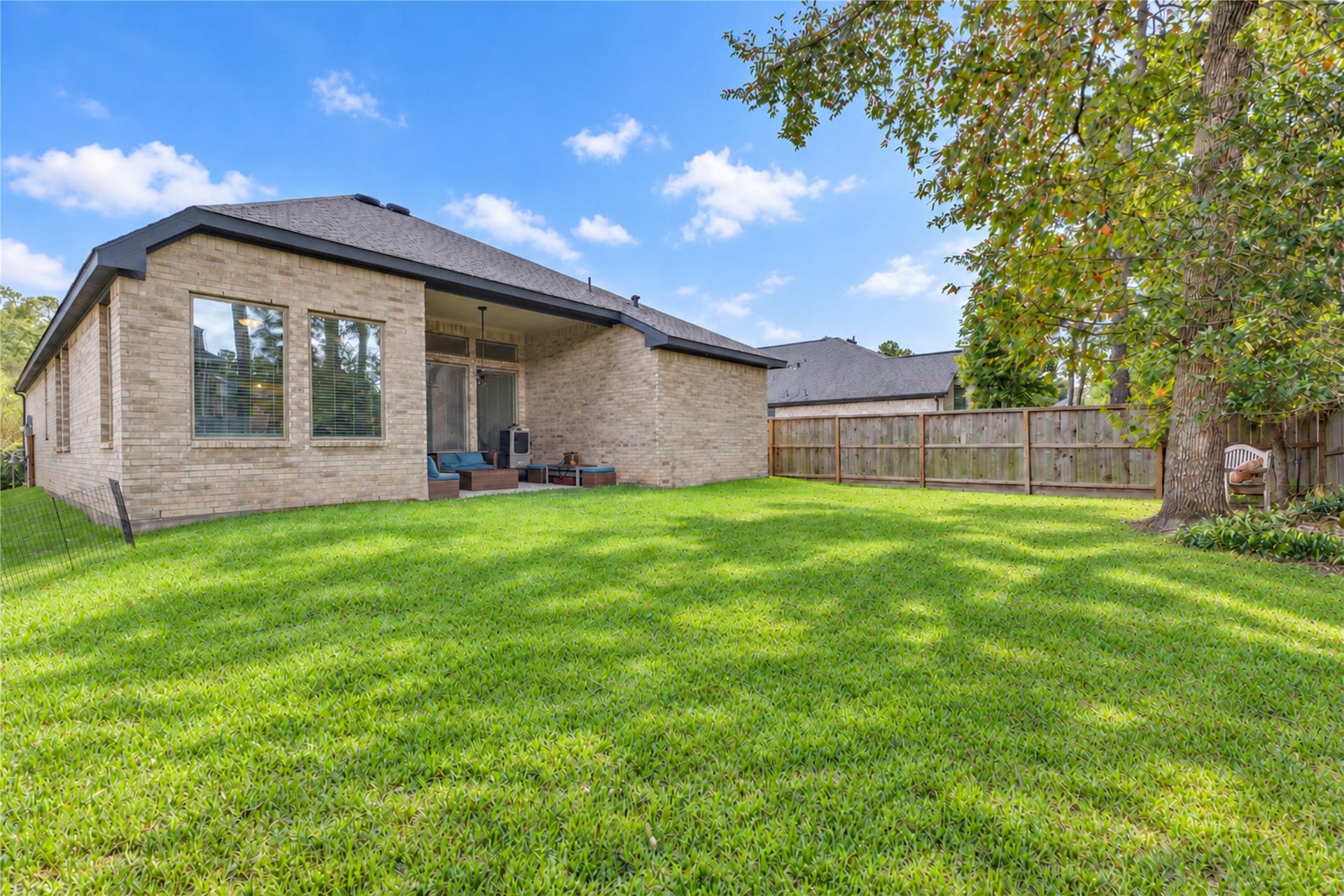 155 Silva Creek Trl, Willis, TX 77318
