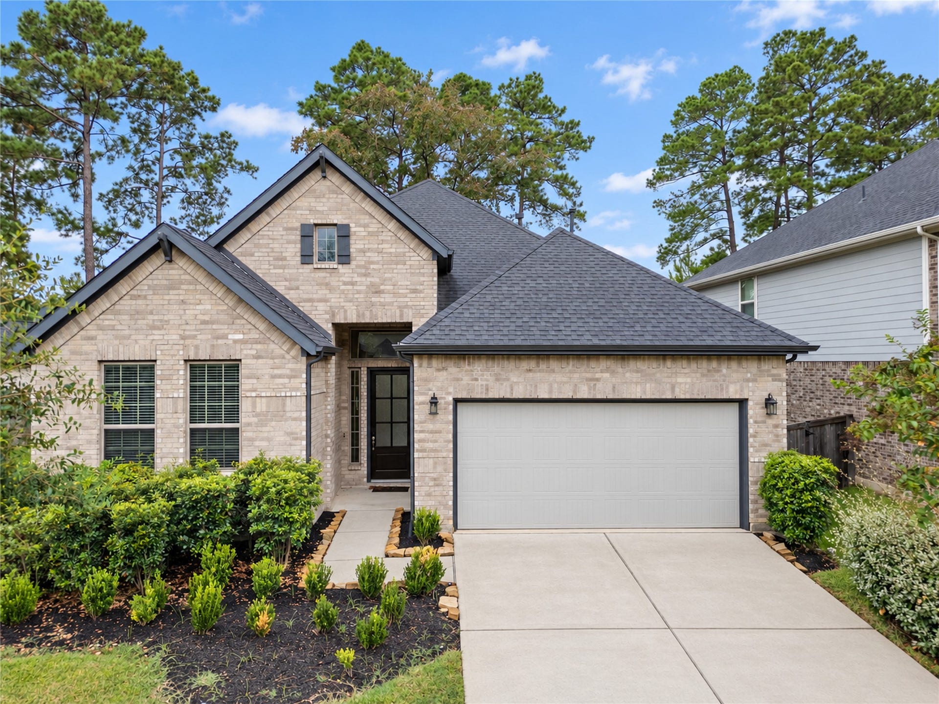 155 Silva Creek Trl, Willis, TX 77318