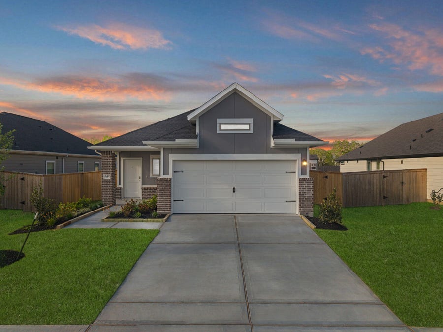 Property photo for 242 Orchard Laurel Drive, Alvin, TX