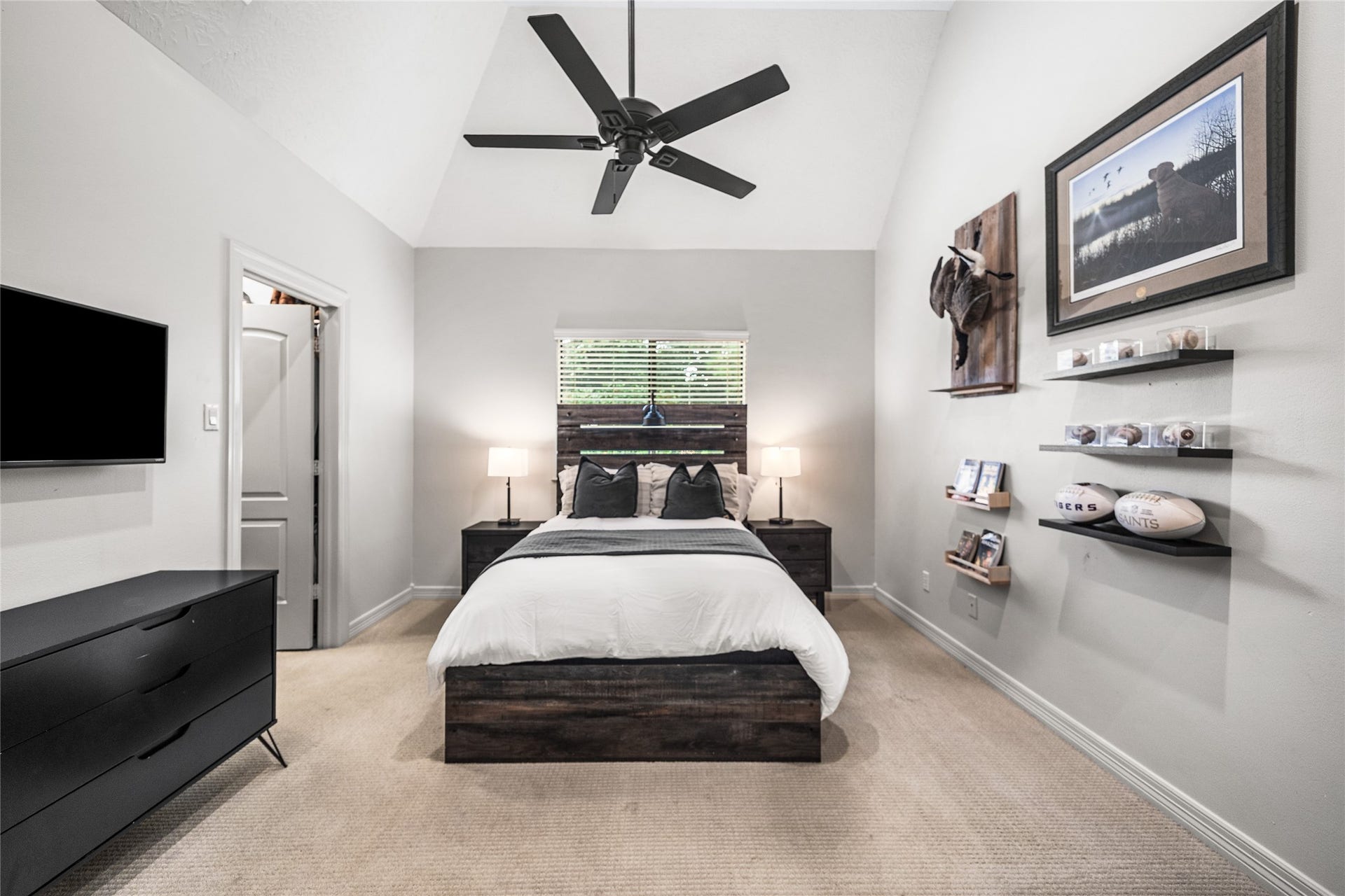 3810 Benders Lane, Spring, TX 77386 Secondary bedroom features a walk-in closet and convenient access to a shared bathroom connecting to the adjoining secondary bedroom.