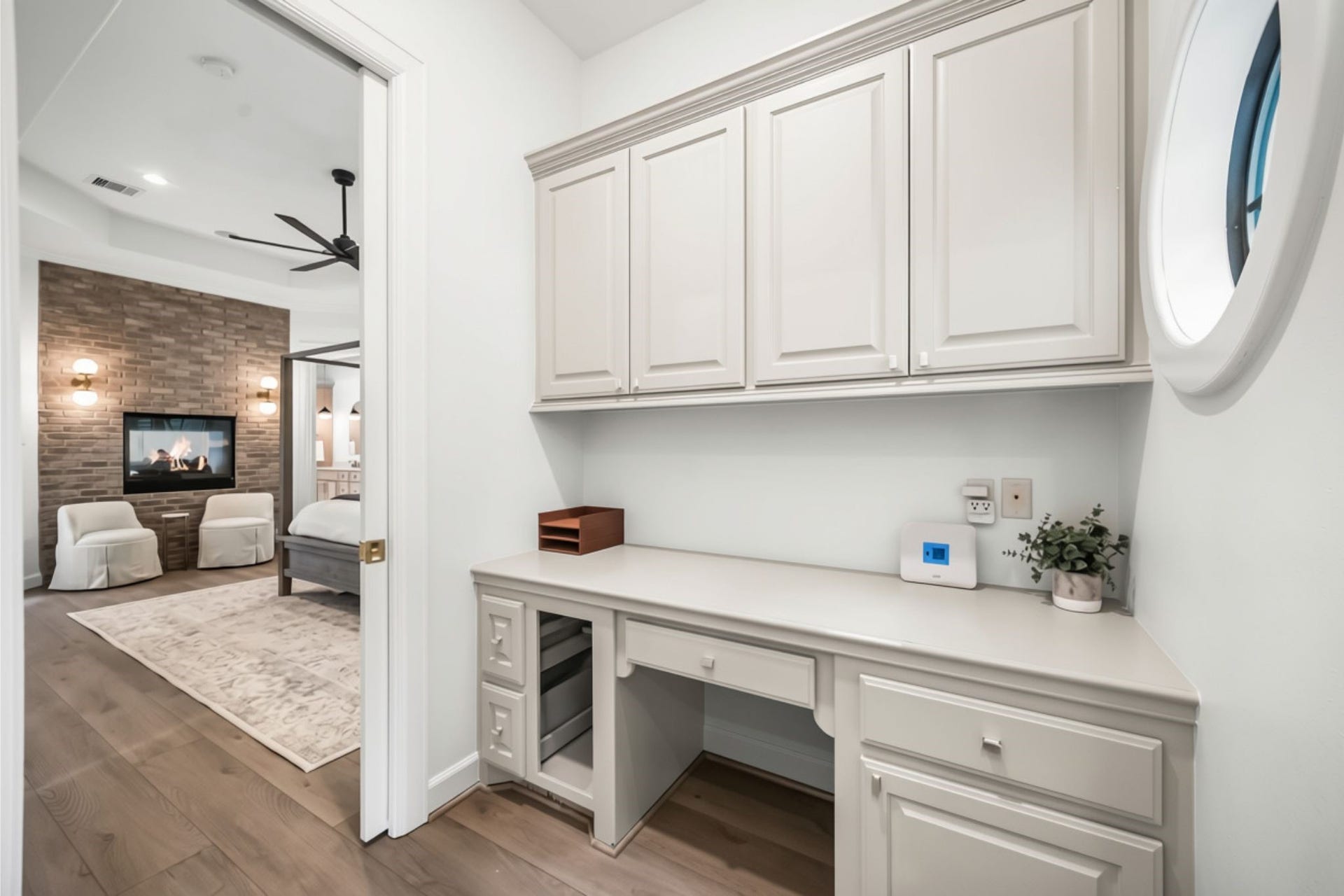 3810 Benders Lane, Spring, TX 77386 Secondary office space conveniently located off the primary bedroom and main office, offering a private and functional workspace.