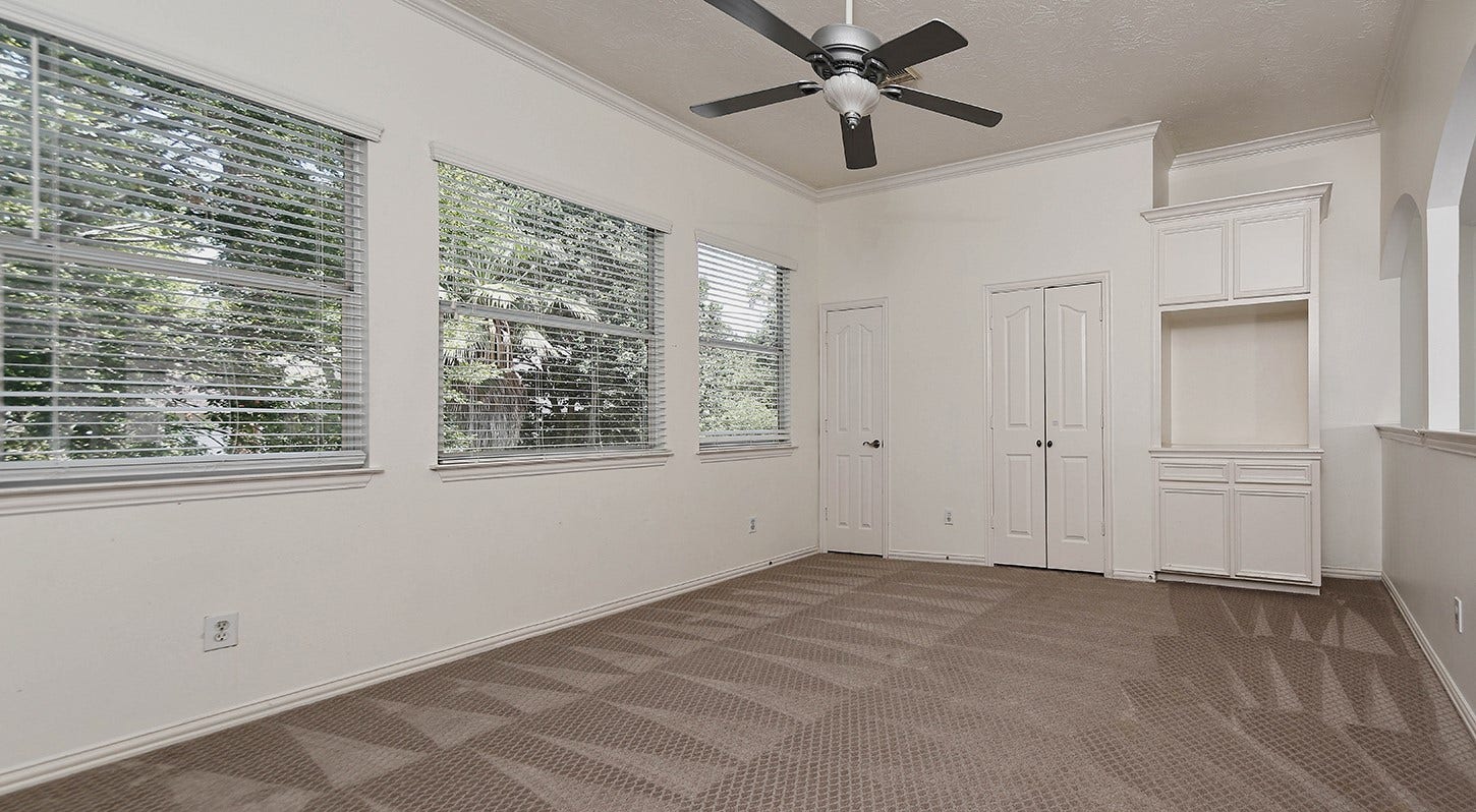 27 Bluff Creek Place, The Woodlands, TX 77382 27 Bluff Creek Place, The Woodlands, TX 77382