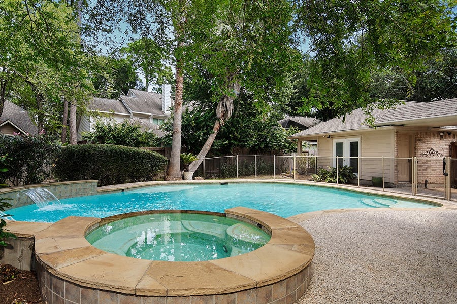 Property photo for 27 Bluff Creek Place, The Woodlands, TX
