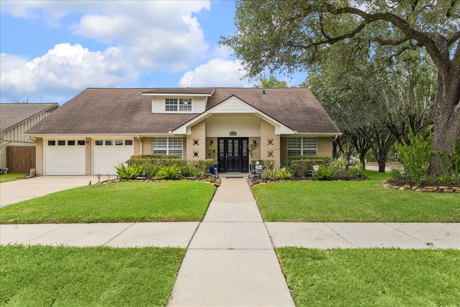 Property photo for 5402 Valkeith Drive, Houston, TX