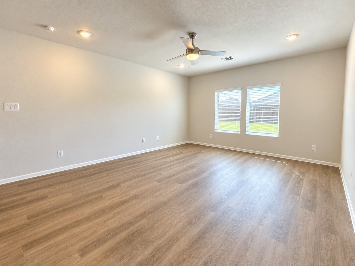 22015 Messina Springs Drive, Hockley, TX 77447 living room