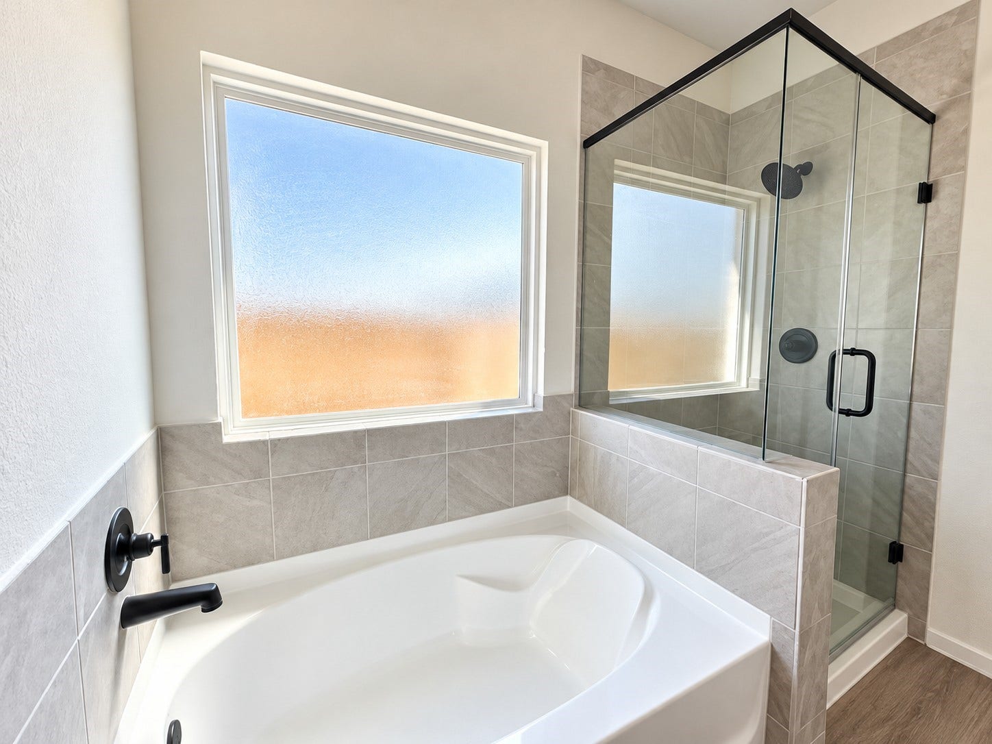 22015 Messina Springs Drive, Hockley, TX 77447 Master bathroom