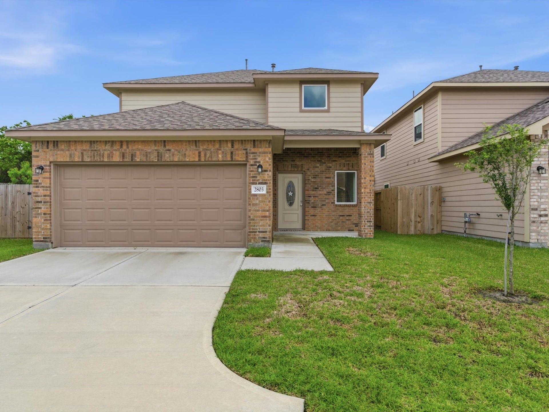 2811 Topiary Lane, Houston, TX 77014