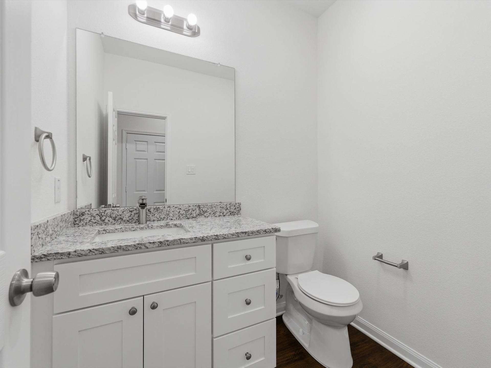 2811 Topiary Lane, Houston, TX 77014