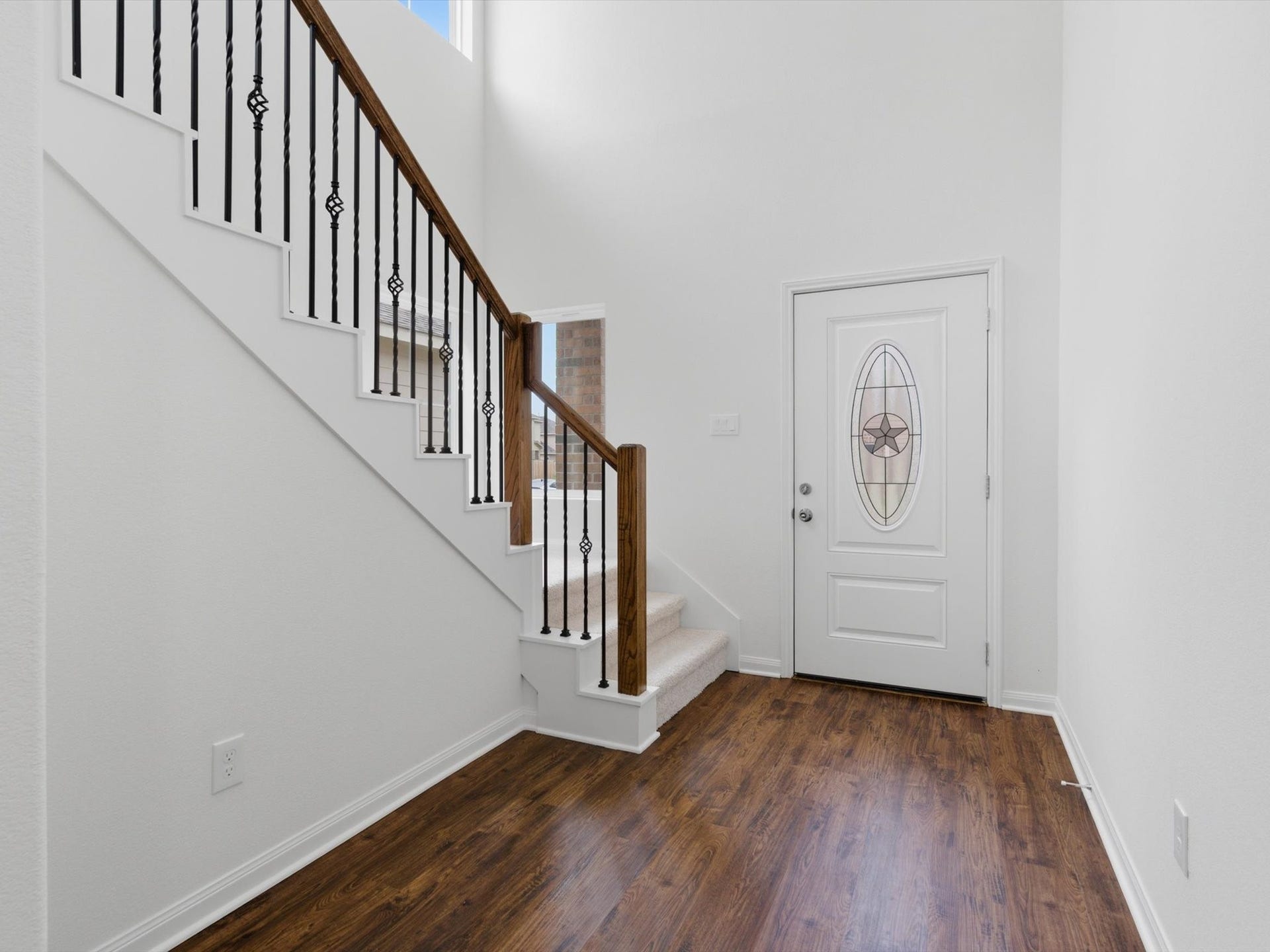 2811 Topiary Lane, Houston, TX 77014