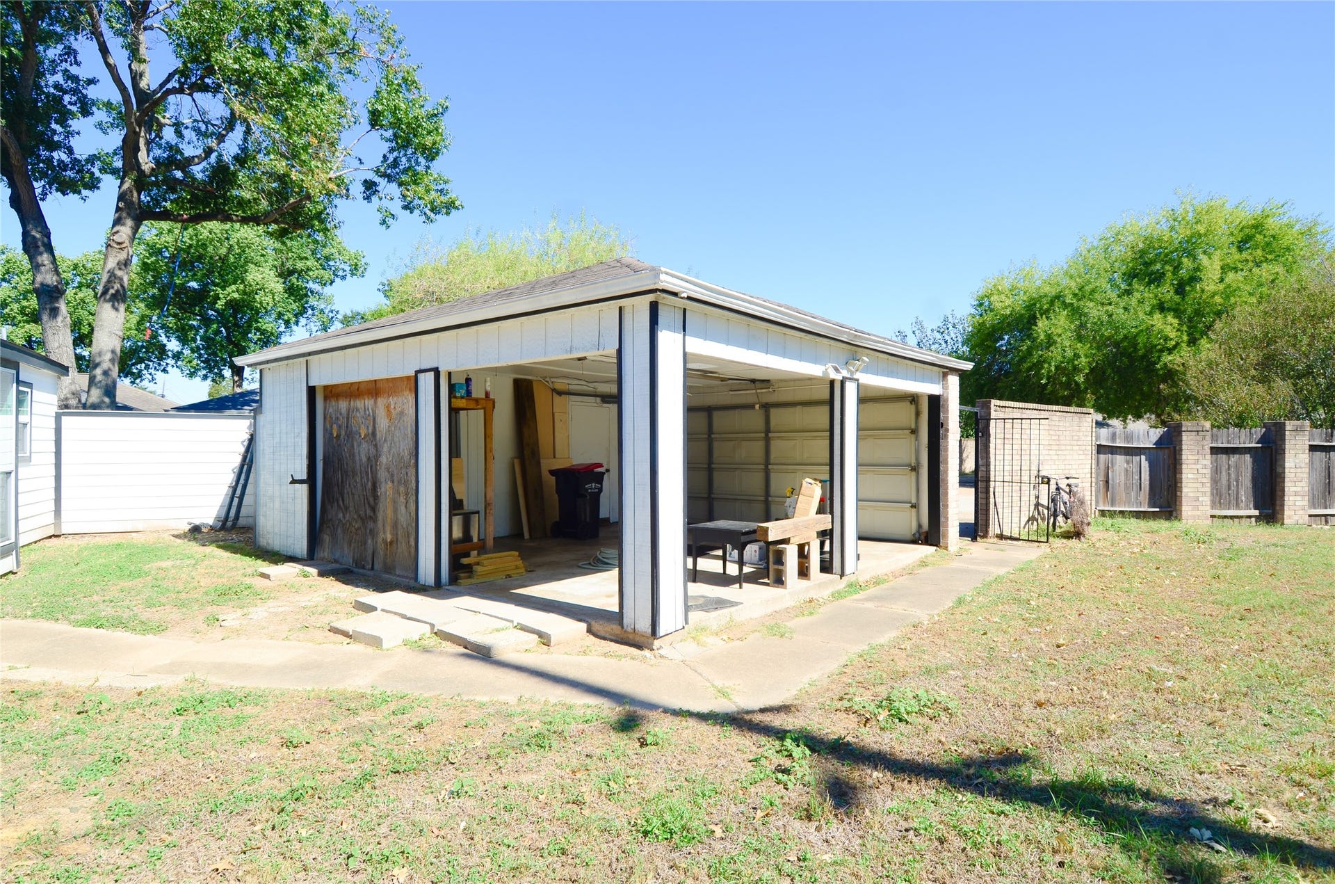 10603 Buffalo Bend Drive, Houston, TX 77064 10603 Buffalo Bend Drive, Houston, TX 77064