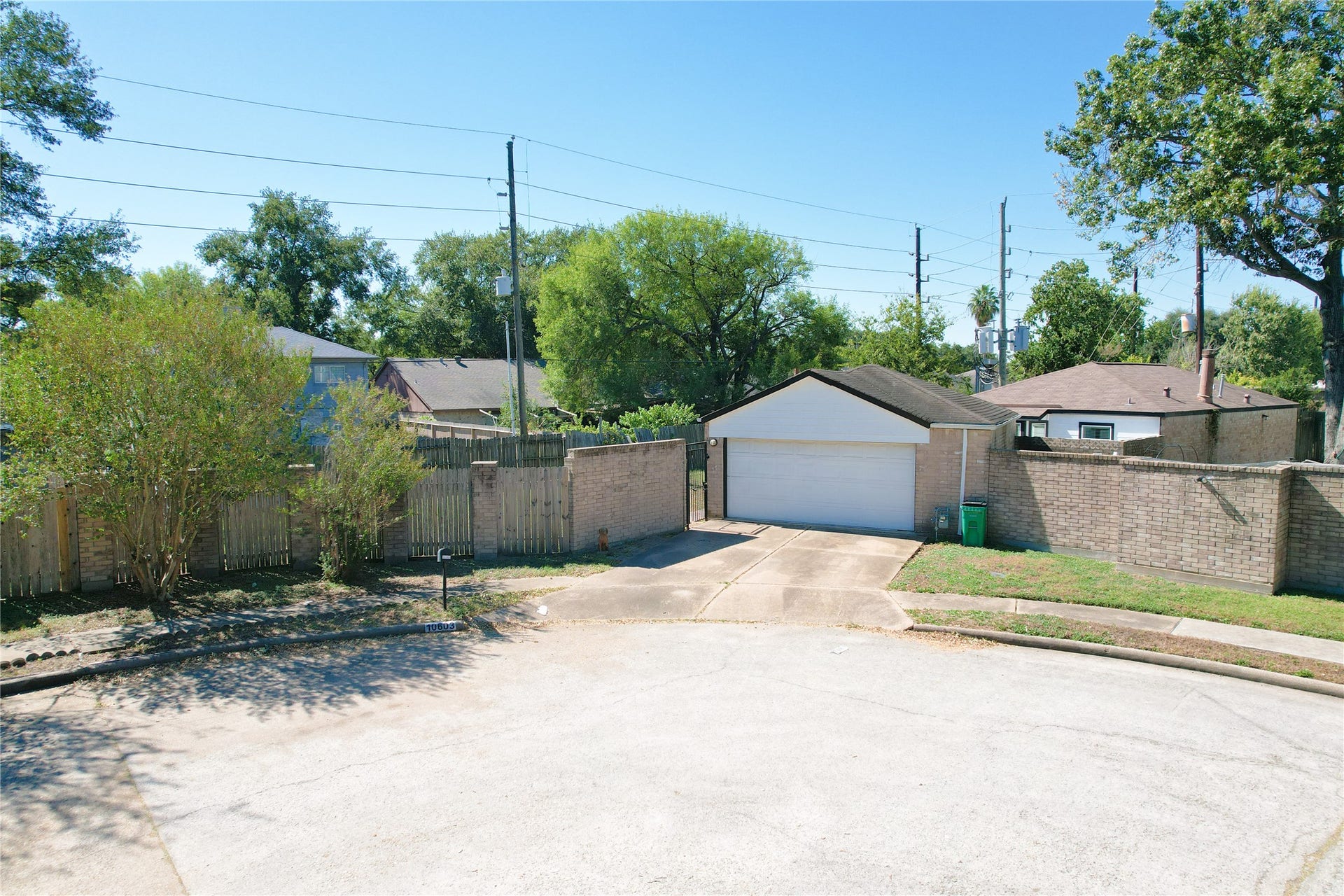 10603 Buffalo Bend Drive, Houston, TX 77064 10603 Buffalo Bend Drive, Houston, TX 77064