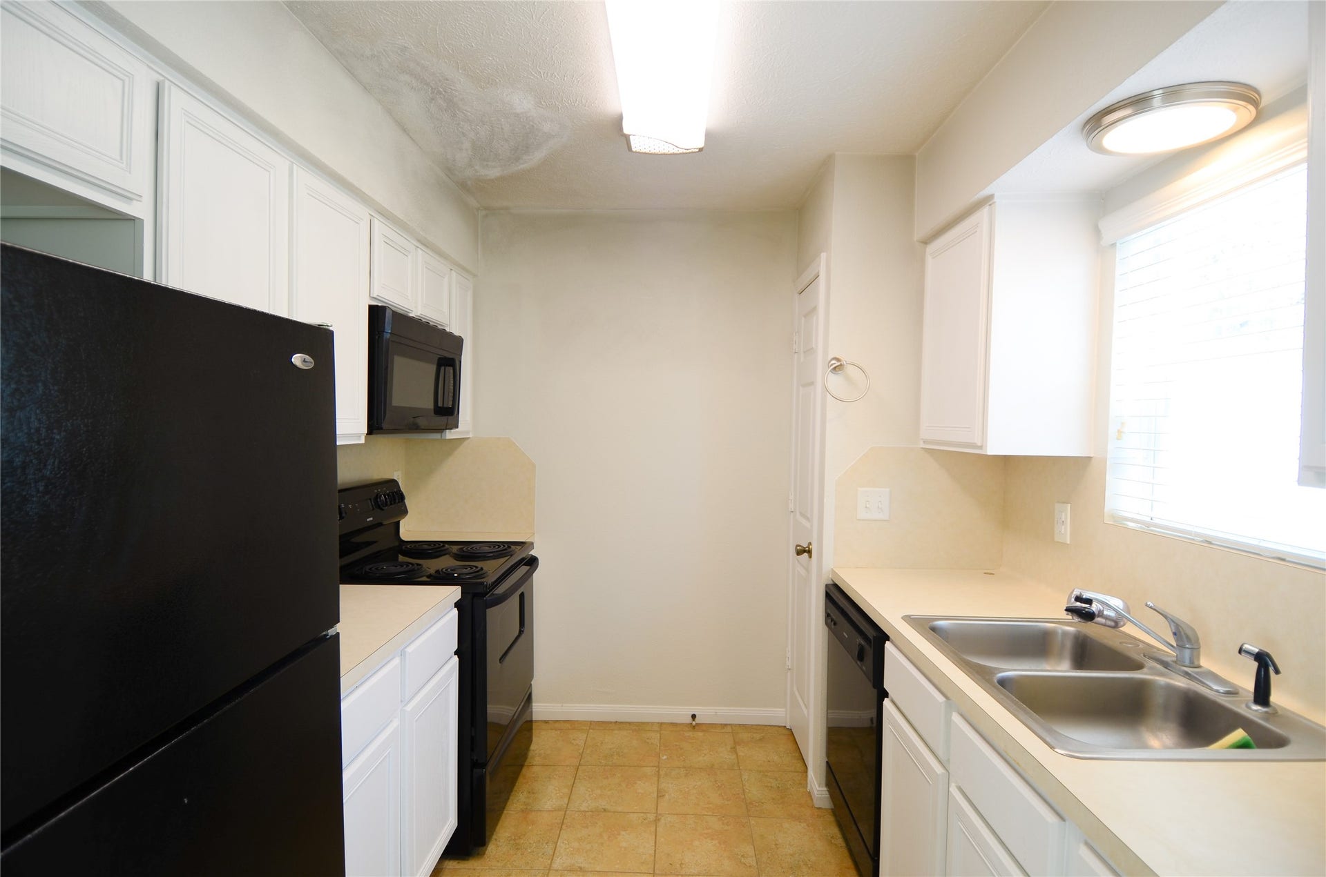 10603 Buffalo Bend Drive, Houston, TX 77064 10603 Buffalo Bend Drive, Houston, TX 77064