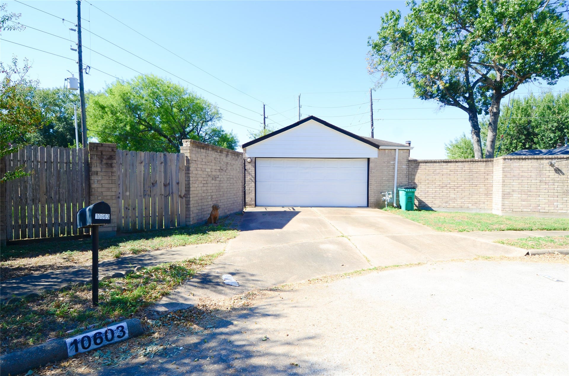 10603 Buffalo Bend Drive, Houston, TX 77064 10603 Buffalo Bend Drive, Houston, TX 77064