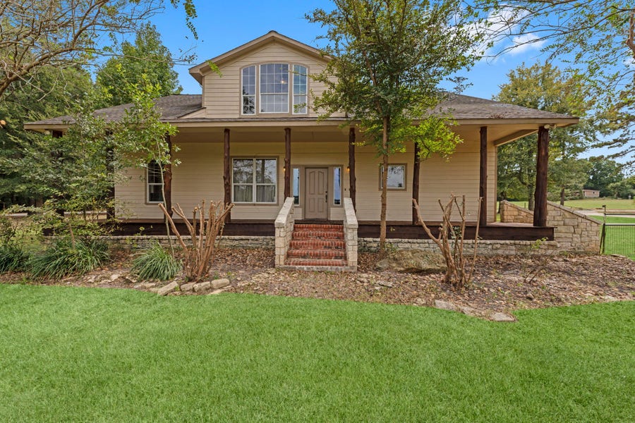 Property photo for 1250 S Pine Lake Road, Montgomery, TX
