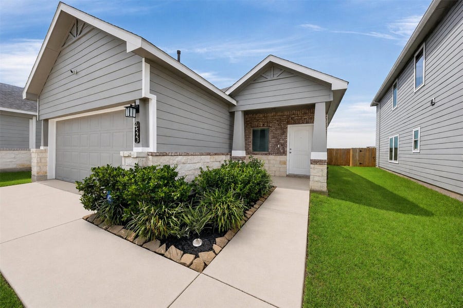 Property photo for 21523 Cypress Juniper Drive, Cypress, TX