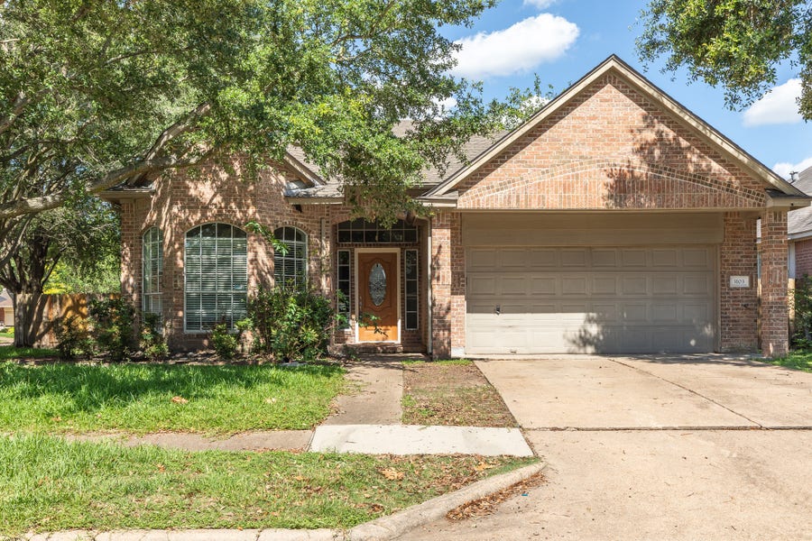 Property photo for 3103 Lauren Lane, Houston, TX