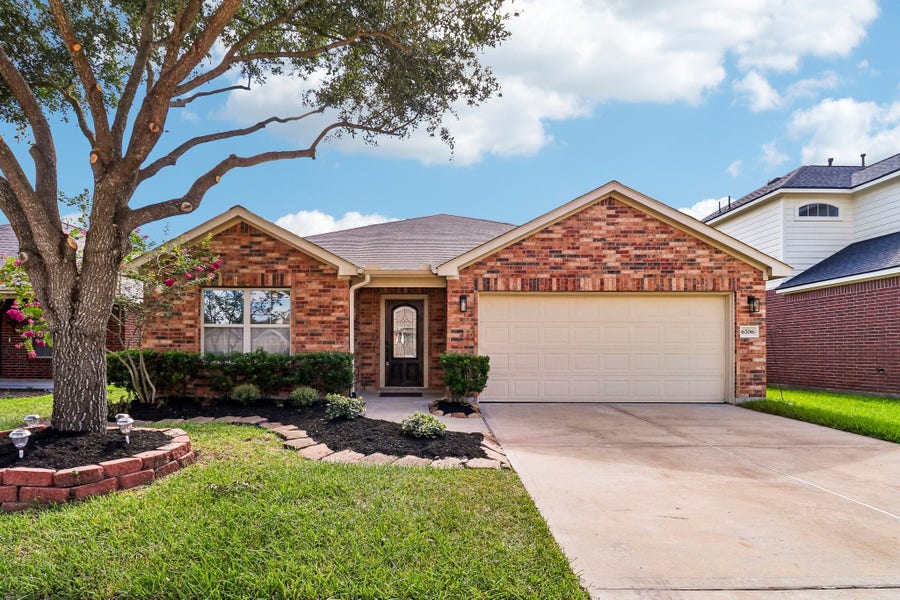 Property photo for 6706 Albion Cresent Drive, Katy, TX