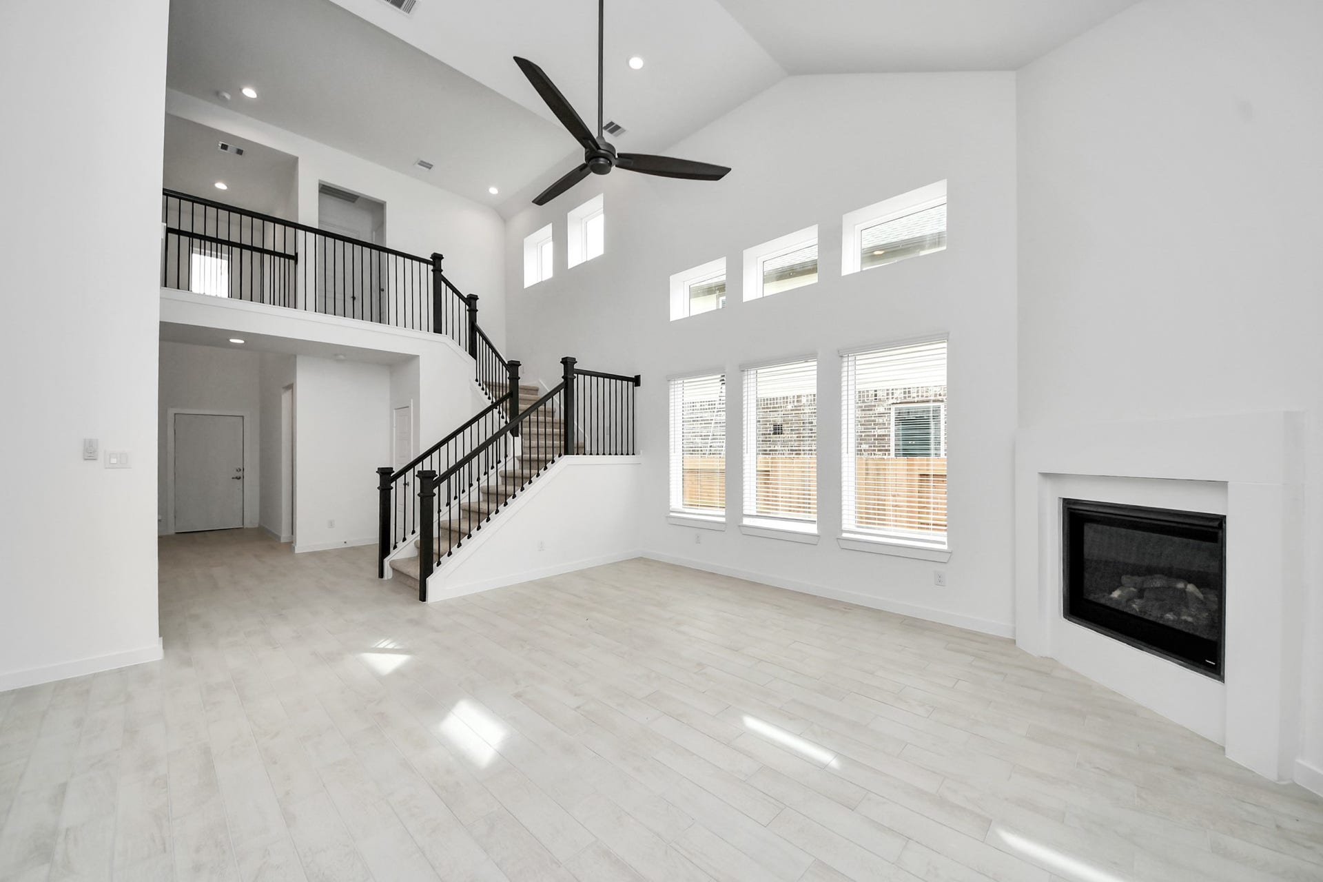 26363 Viva Drive, Magnolia, TX 77355 26363 Viva Drive, Magnolia, TX 77355