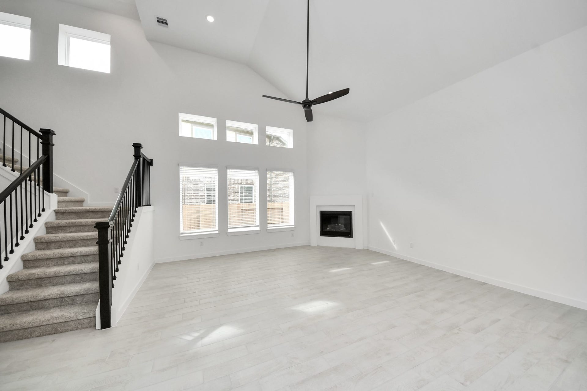 26363 Viva Drive, Magnolia, TX 77355 26363 Viva Drive, Magnolia, TX 77355