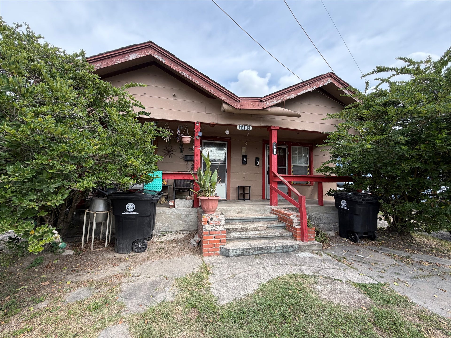 7405 Capitol Street, Houston, TX 77011