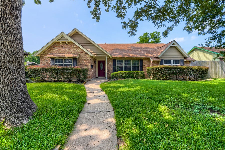 Property photo for 5919 Greenmont Drive, Houston, TX