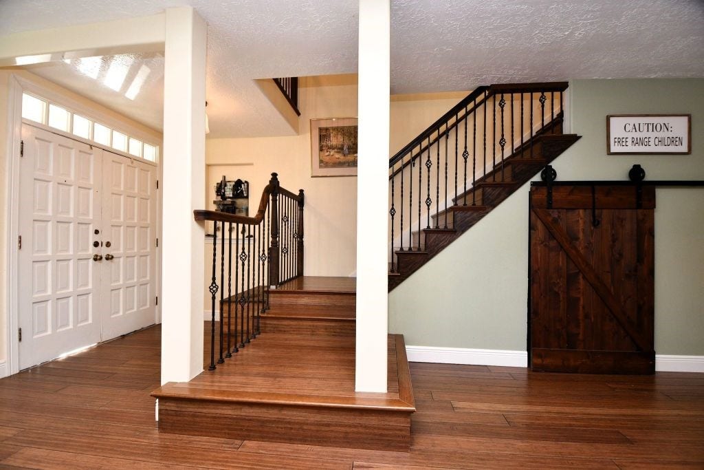 9102 Meaux Drive, Houston, TX 77031 9102 Meaux Drive, Houston, TX 77031