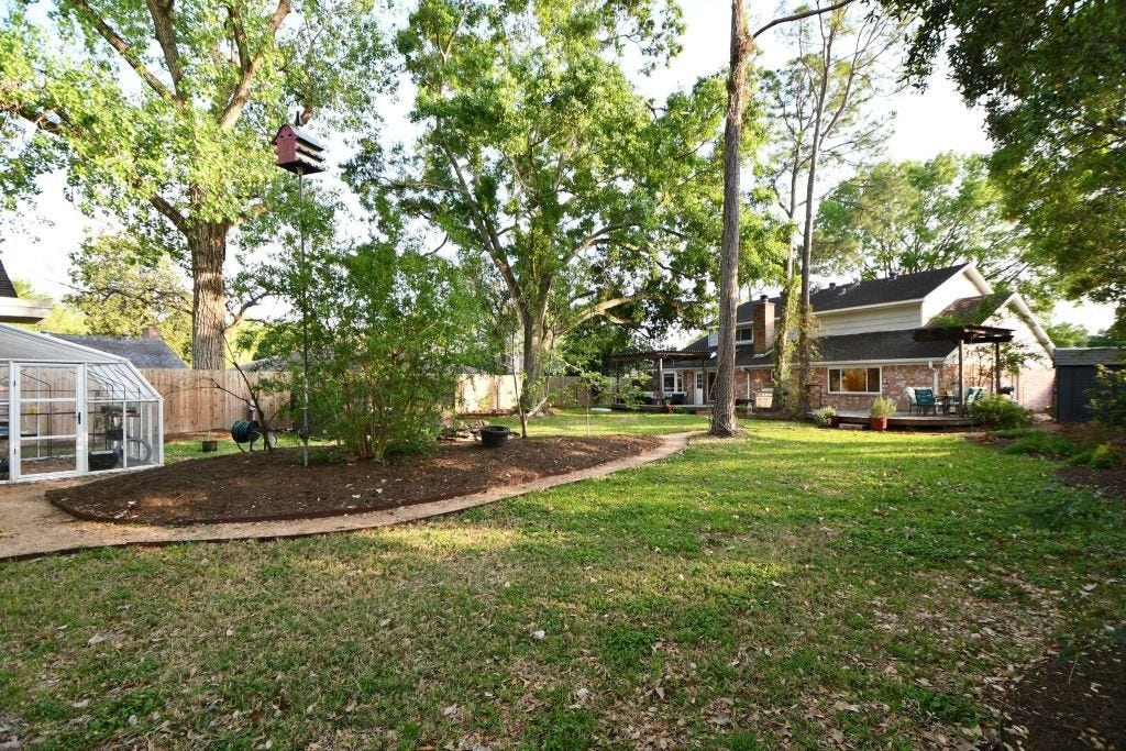 9102 Meaux Drive, Houston, TX 77031 9102 Meaux Drive, Houston, TX 77031
