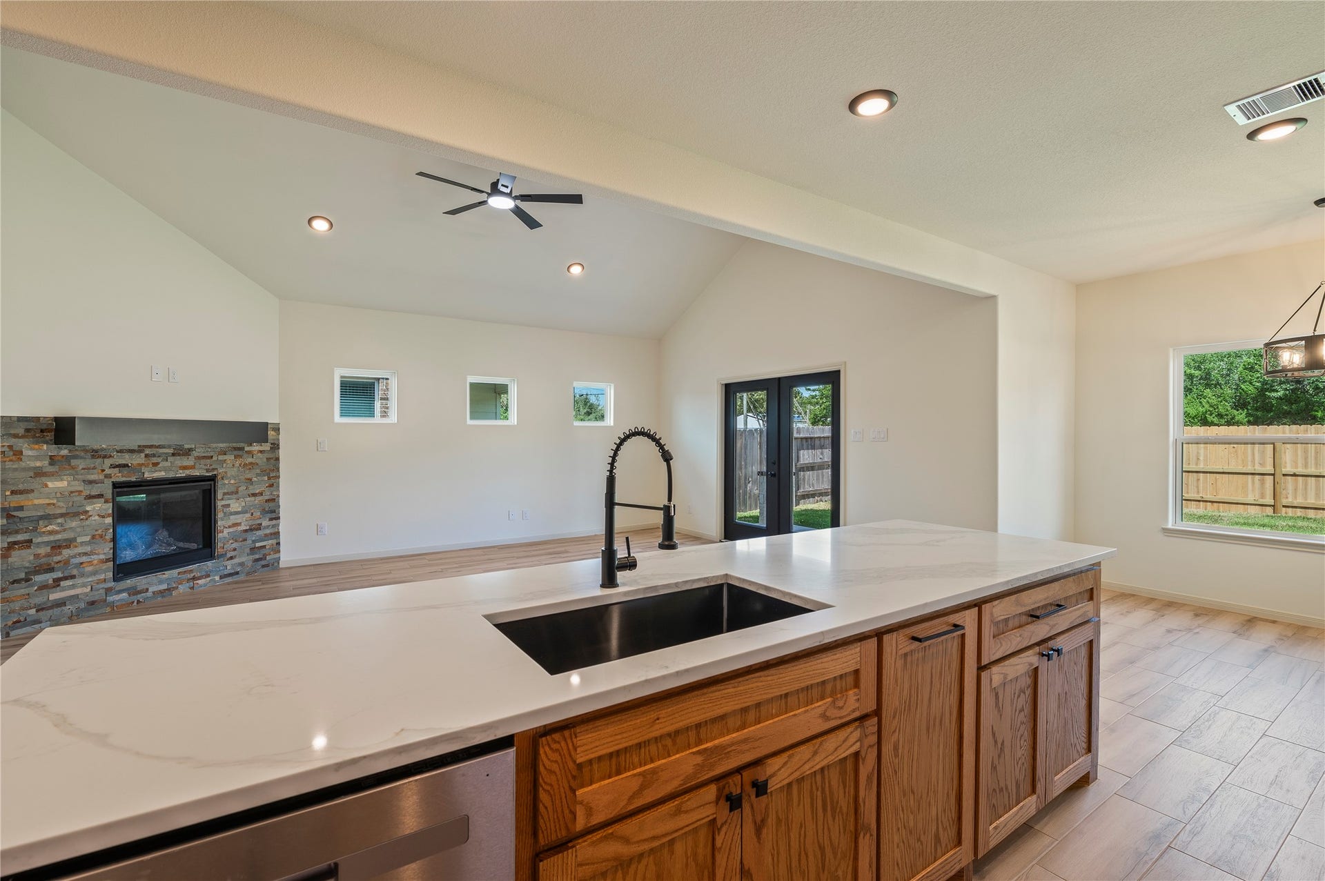 15226 Water Oak Way, Santa Fe, TX 77517 15226 Water Oak Way, Santa Fe, TX 77517
