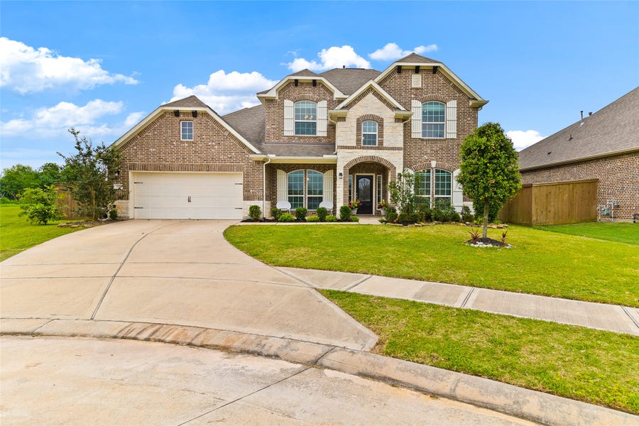 Property photo for 308 Bentside Place, Clute, TX