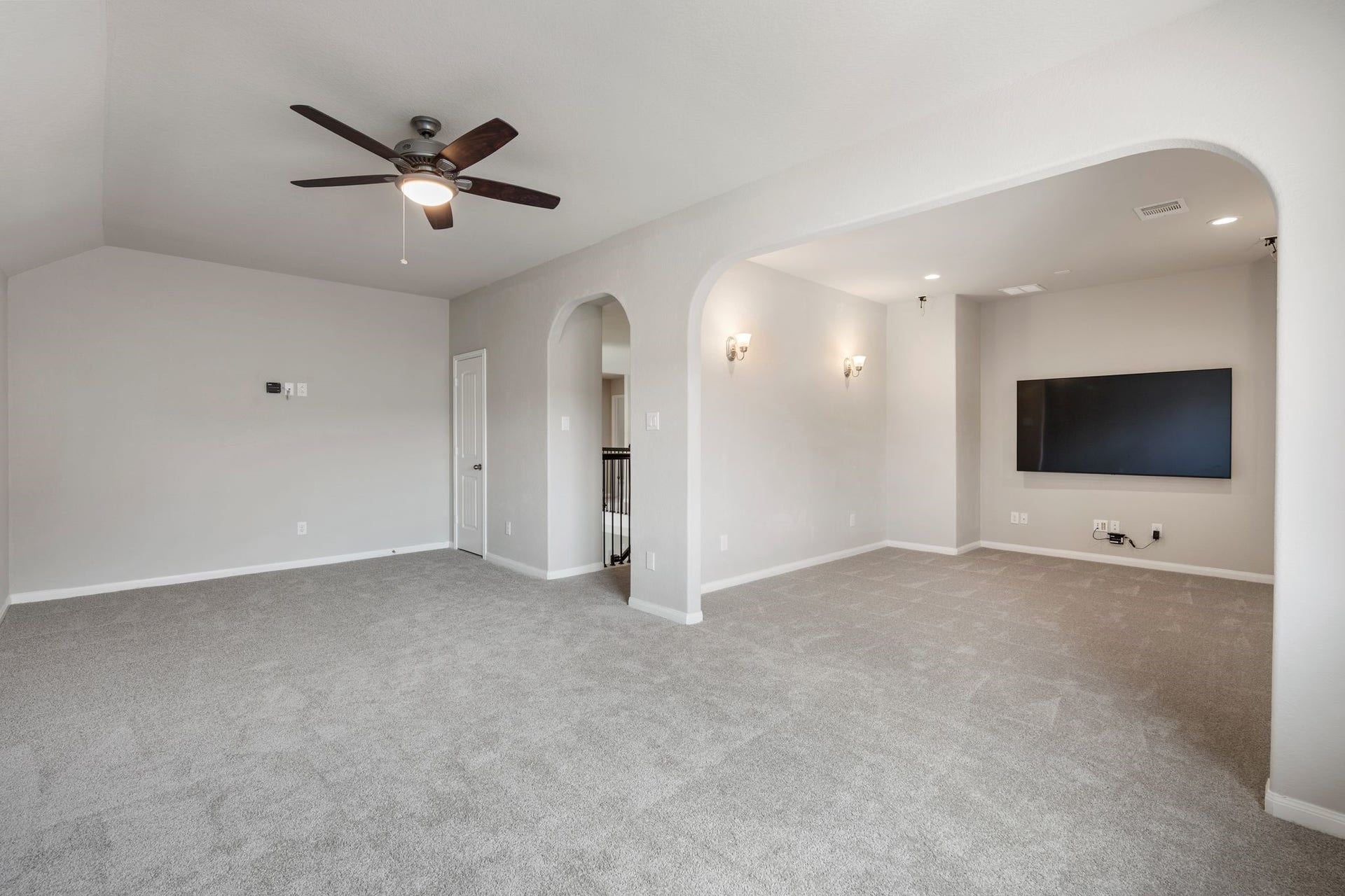 314 Arbor Ranch Circle, Richmond, TX 77469 Upstairs living space with dedicated media space