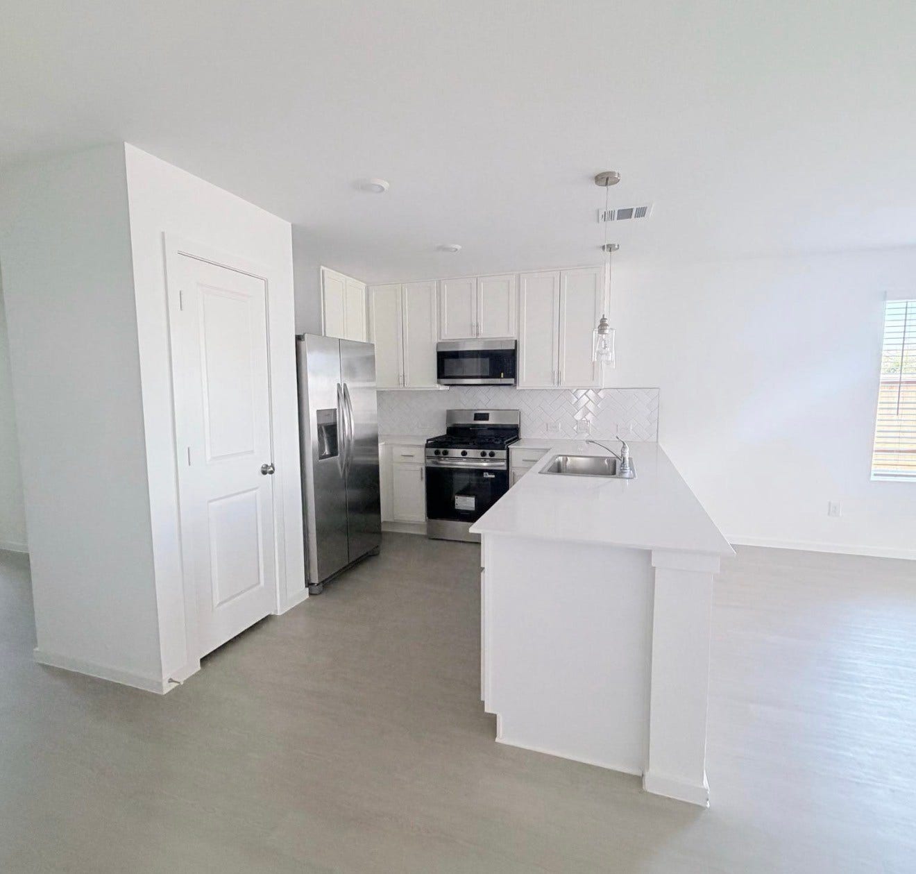 2028 Solstice Landing Dr, Brookshire, TX 77423 2028 Solstice Landing Dr, Brookshire, TX 77423