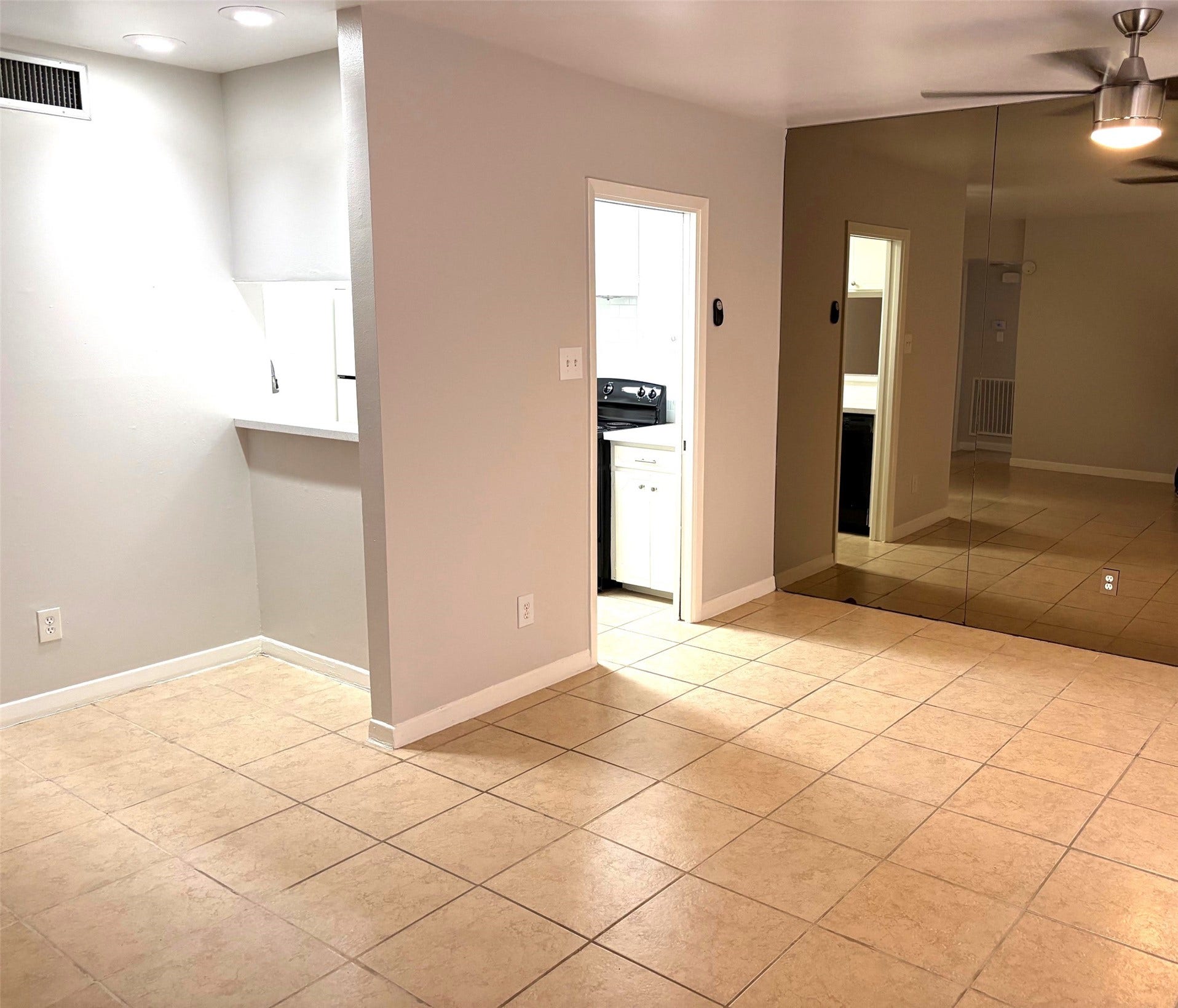 2824 Briarhurst Drive, #9, Houston, TX 77057 2824 Briarhurst Drive, #9, Houston, TX 77057