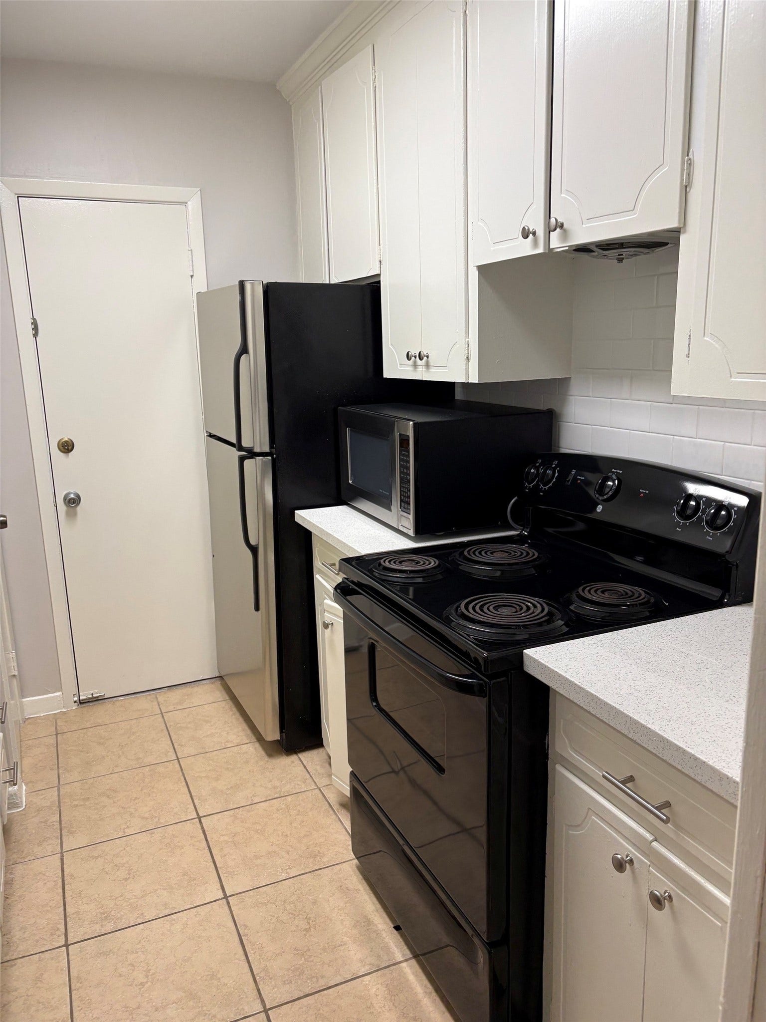 2824 Briarhurst Drive, #9, Houston, TX 77057 2824 Briarhurst Drive, #9, Houston, TX 77057