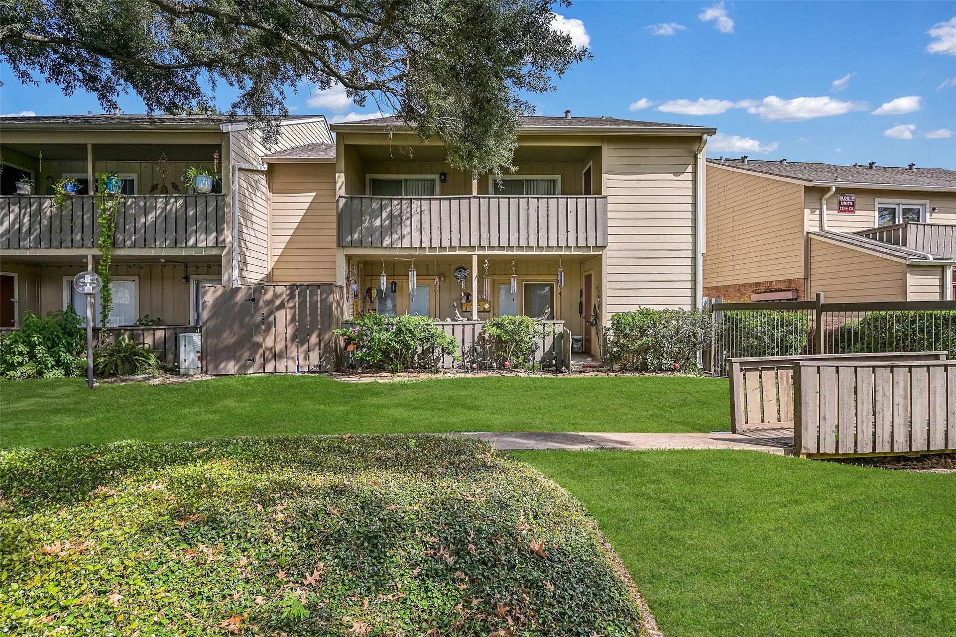 5005 Georgi Lane, #155, Houston, TX 77092 Welcome to Covered Bridge Condominiums in Northwest Houston! This second-floor, 2-bedroom, 2-bath condo offers 1,298 square feet of living space, a spacious covered balcony & access to community amenities, including 2 swimming pools & a clubhouse. Mature trees shade the landscaped grounds.
