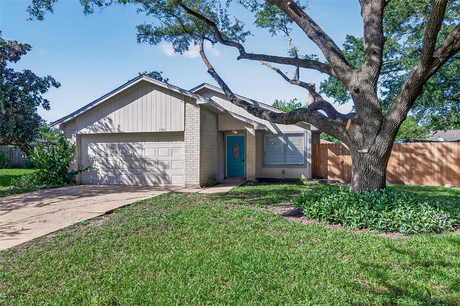 Property photo for 14306 River Glen Drive, Sugar Land, TX