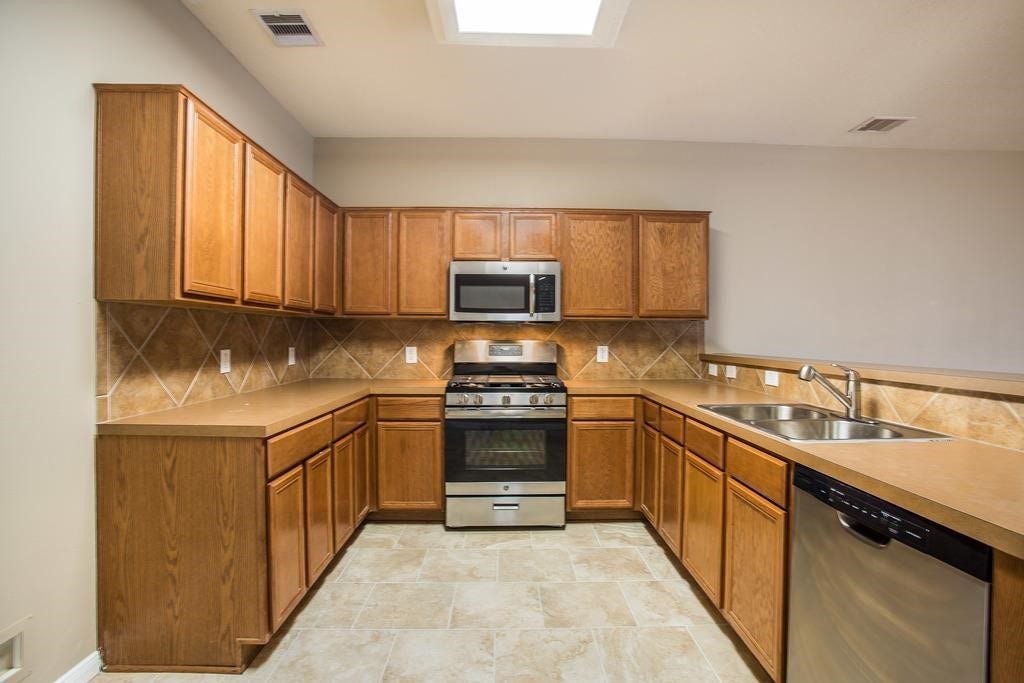 22626 Spring Crossing Drive, Spring, TX 77373 22626 Spring Crossing Drive, Spring, TX 77373