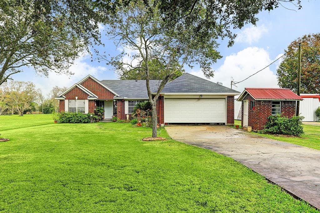 9028 Fm 2004 Road, Santa Fe, TX 77510 9028 Fm 2004 Road, Santa Fe, TX 77510