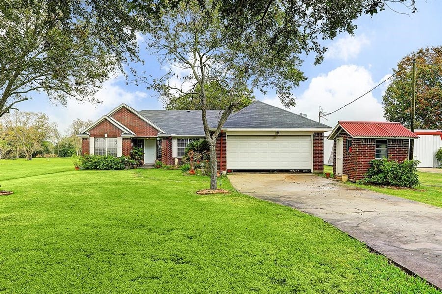 Property photo for 9028 Fm 2004 Road, Santa Fe, TX