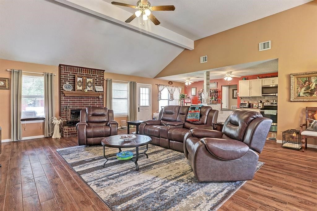 9028 Fm 2004 Road, Santa Fe, TX 77510 9028 Fm 2004 Road, Santa Fe, TX 77510