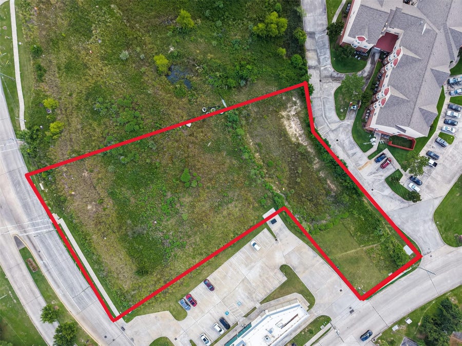 Property photo for 15000 Bammel North Houston Road, Houston, TX