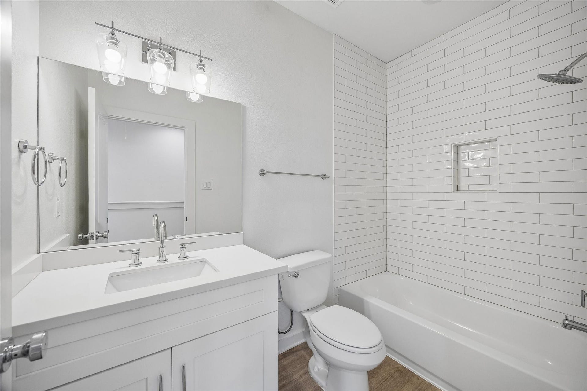 5710 Elysian Street, Houston, TX 77009 5710 Elysian Street, Houston, TX 77009